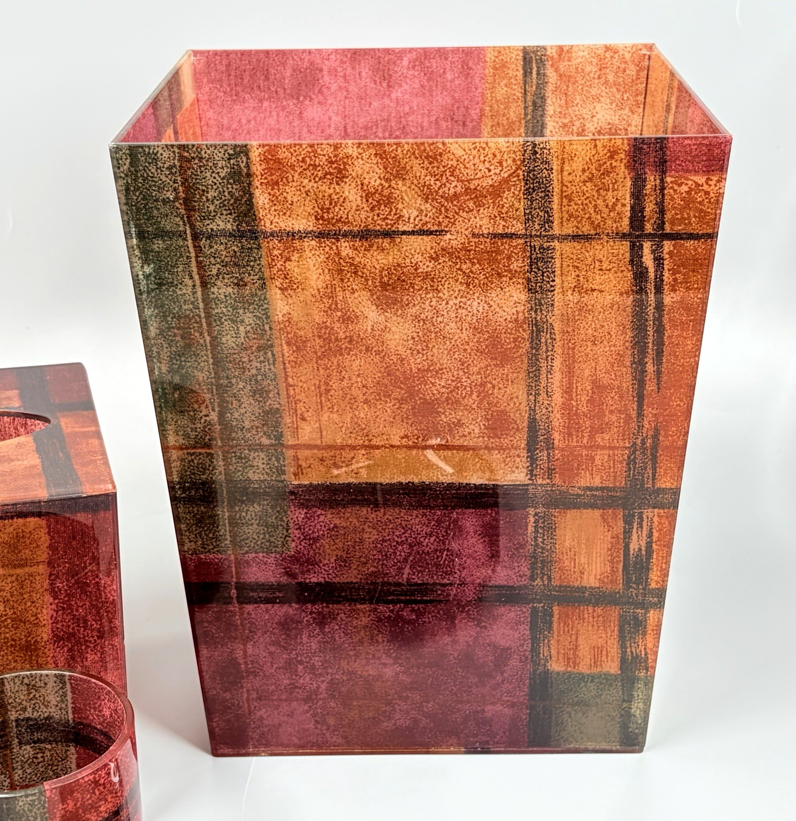 Contemporary Plaid Bath Accessory Set Waste Basket Tissue Box Cup Soap Dish