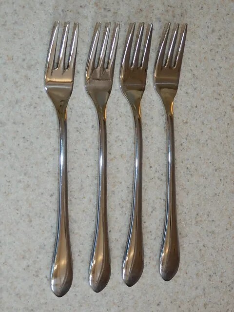 GORHAM STAINLESS FLATWARE MEREDITH PATTERN 4 COCKTAIL FORKS 6" EXCELLENT!