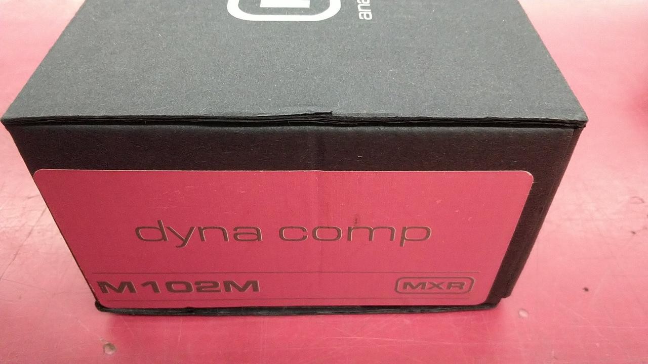 MXR M102 Dynacomp Compressor Pedal Guitar Effects Used
