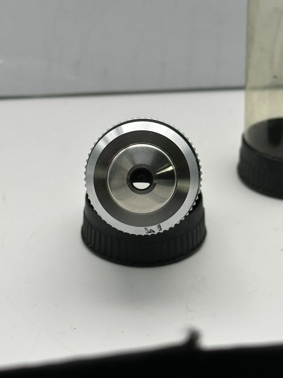 LEITZ WETZLAR GERMANY OBJECTIVE PL FLUOTAR 20X/0.45 INFINITY /0