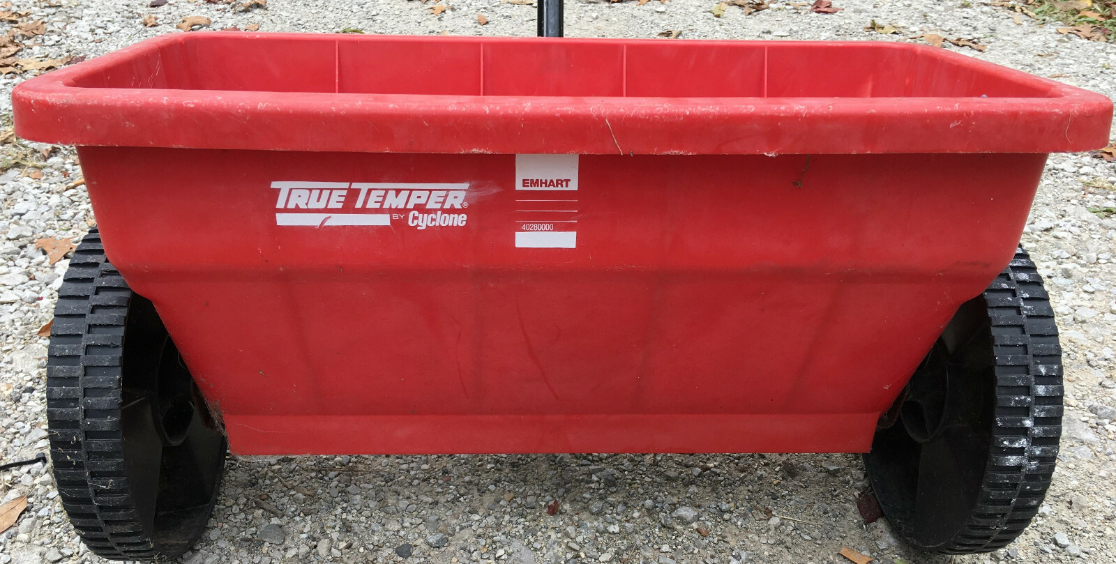 Cyclone True Temper Drop Spreader seeder lawn grass fertilizer LOCAL PICKUP ONLY