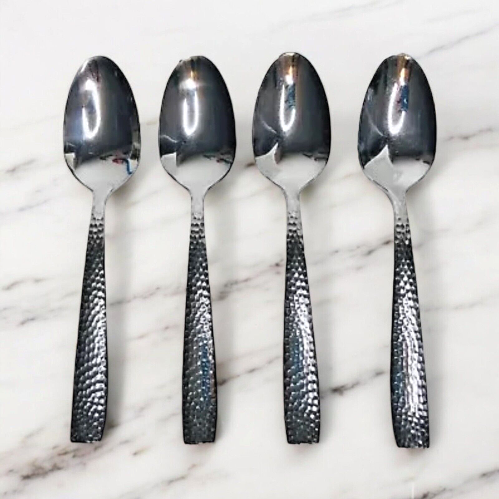 Oneida ILLUMA Place Spoons Oval Hammered Lot of 4 Discontinued 7 1/8" Flatware