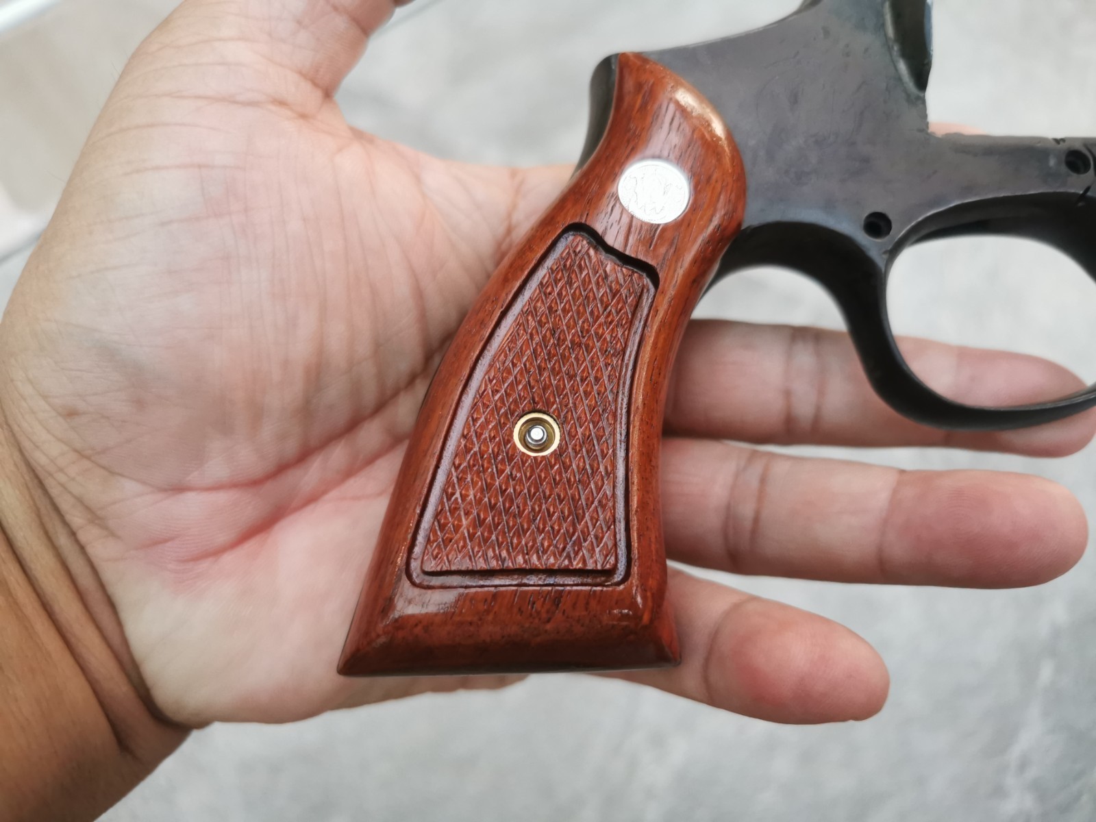 RETRO MAGNA GRIPS FOR S&W K/L FRAME SQUARE BUTT SMITH & WESSON # RANDOM 3