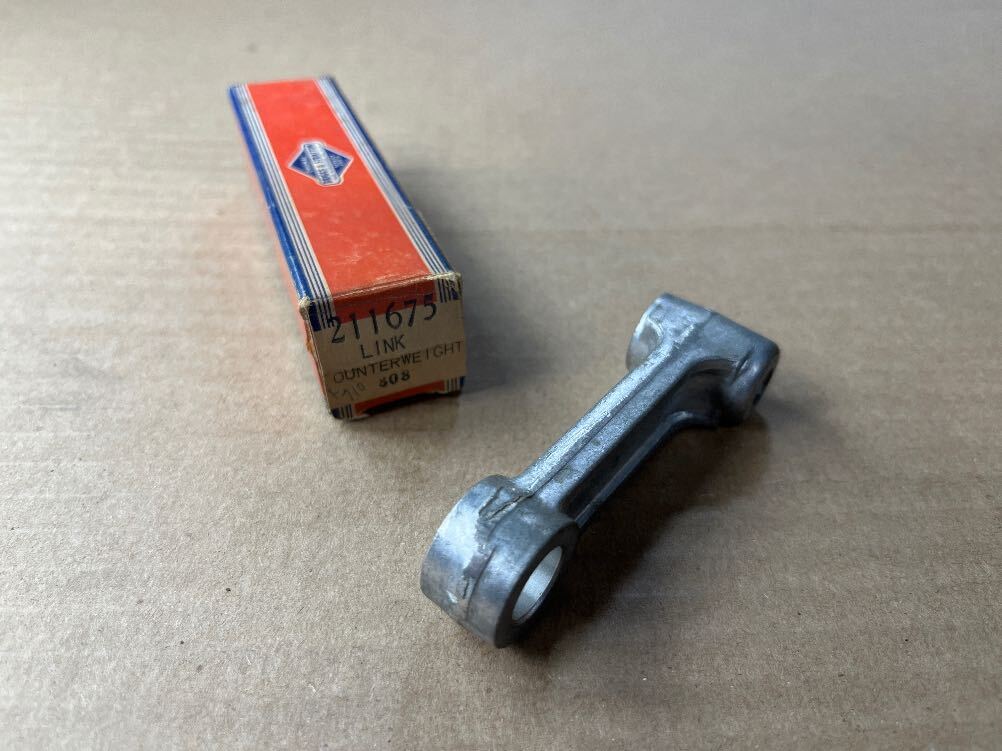 Briggs & Stratton 211675 LINK-COUNTERWEIGHT
