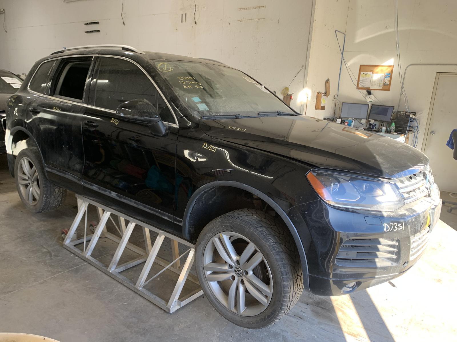 Used Floor Jack fits: 2013 Volkswagen Touareg Grade A