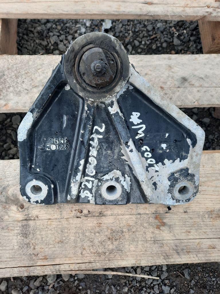 Replaces 37102-3585 2003 WESTERN STAR 4900 SPRING HANGER ,  WA