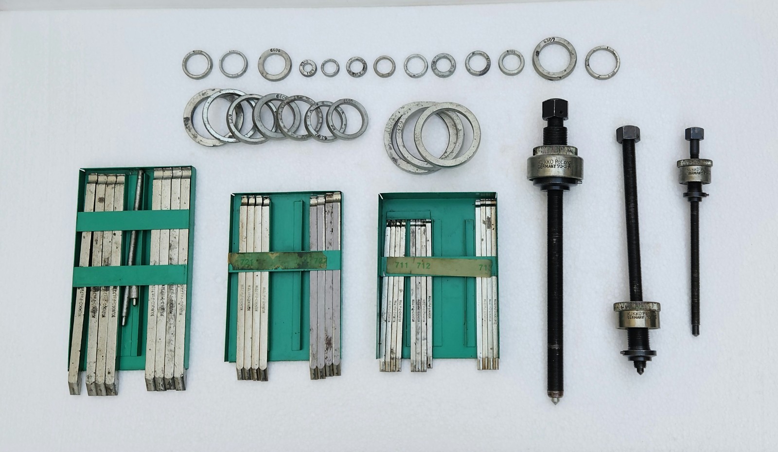 KUKKO 70A INTERNAL BEARING PULLER/DEEP GROVE BALL BEARING EXTRACTOR SET