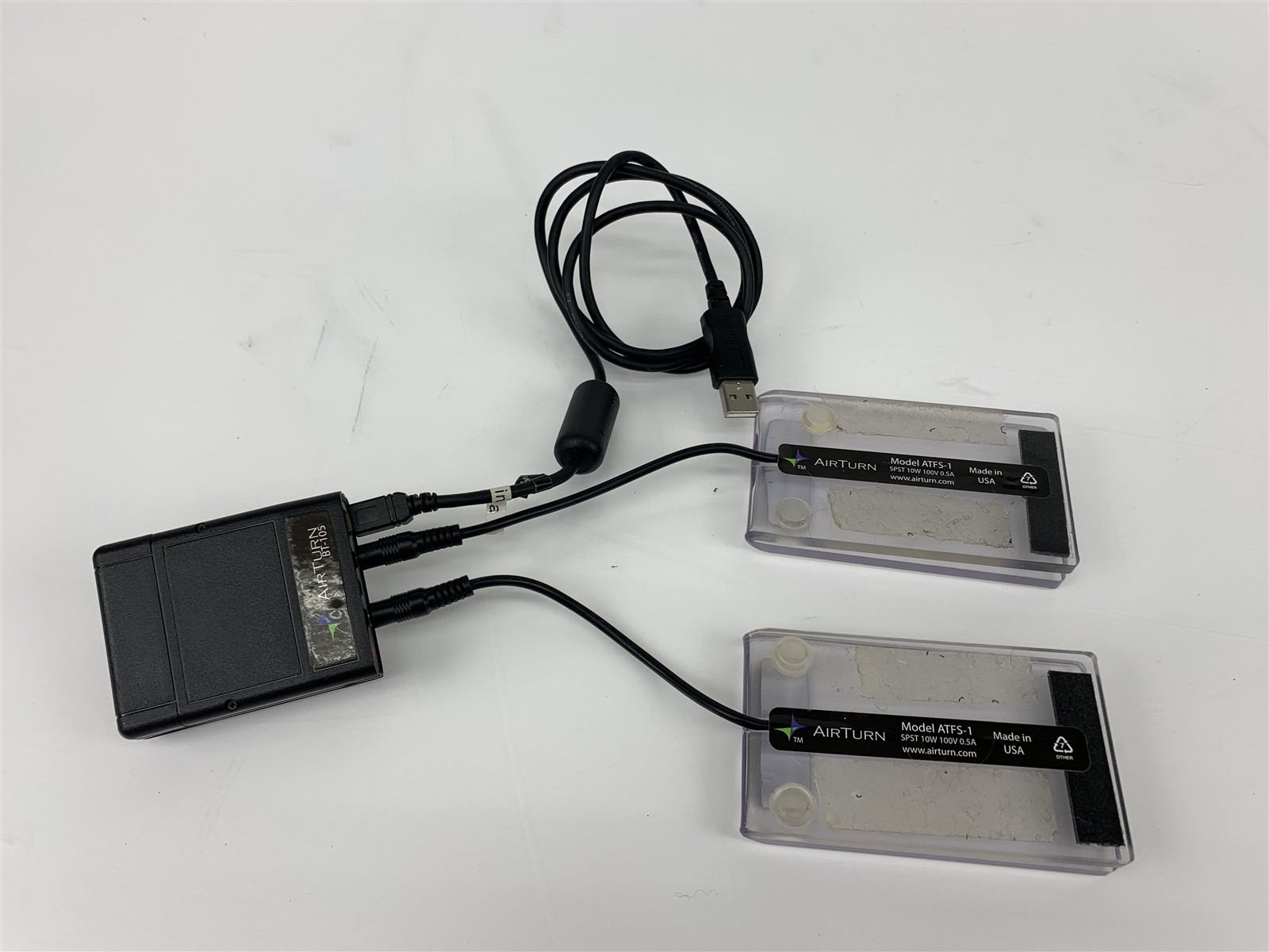 AirTurn BT-105 Wireless Bluetooth Page Turner with ATFS-1 Foot Switchs