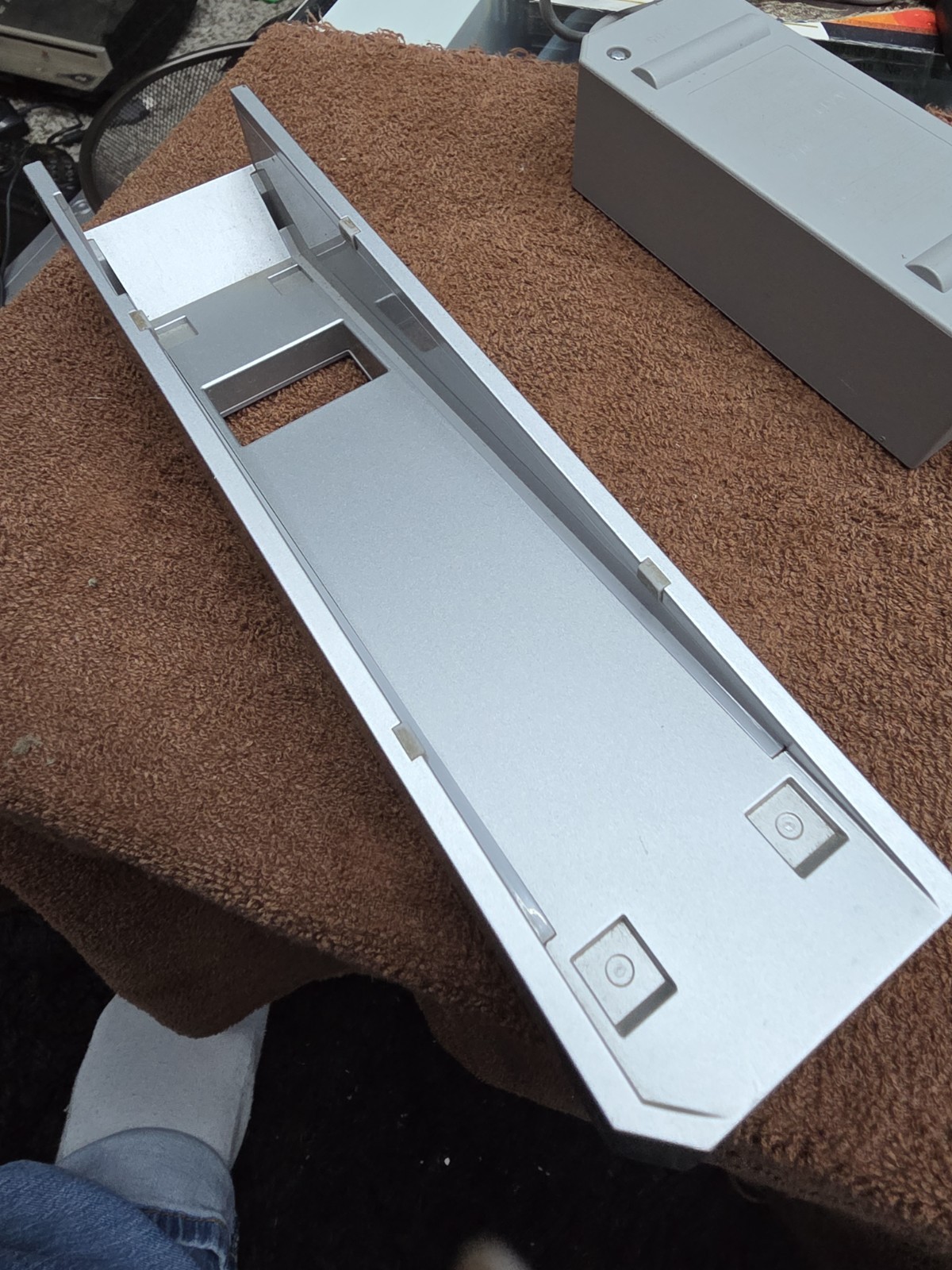 Original OEM Nintendo Wii Console Vertical Stand Holder Dock Base Only RVL-017