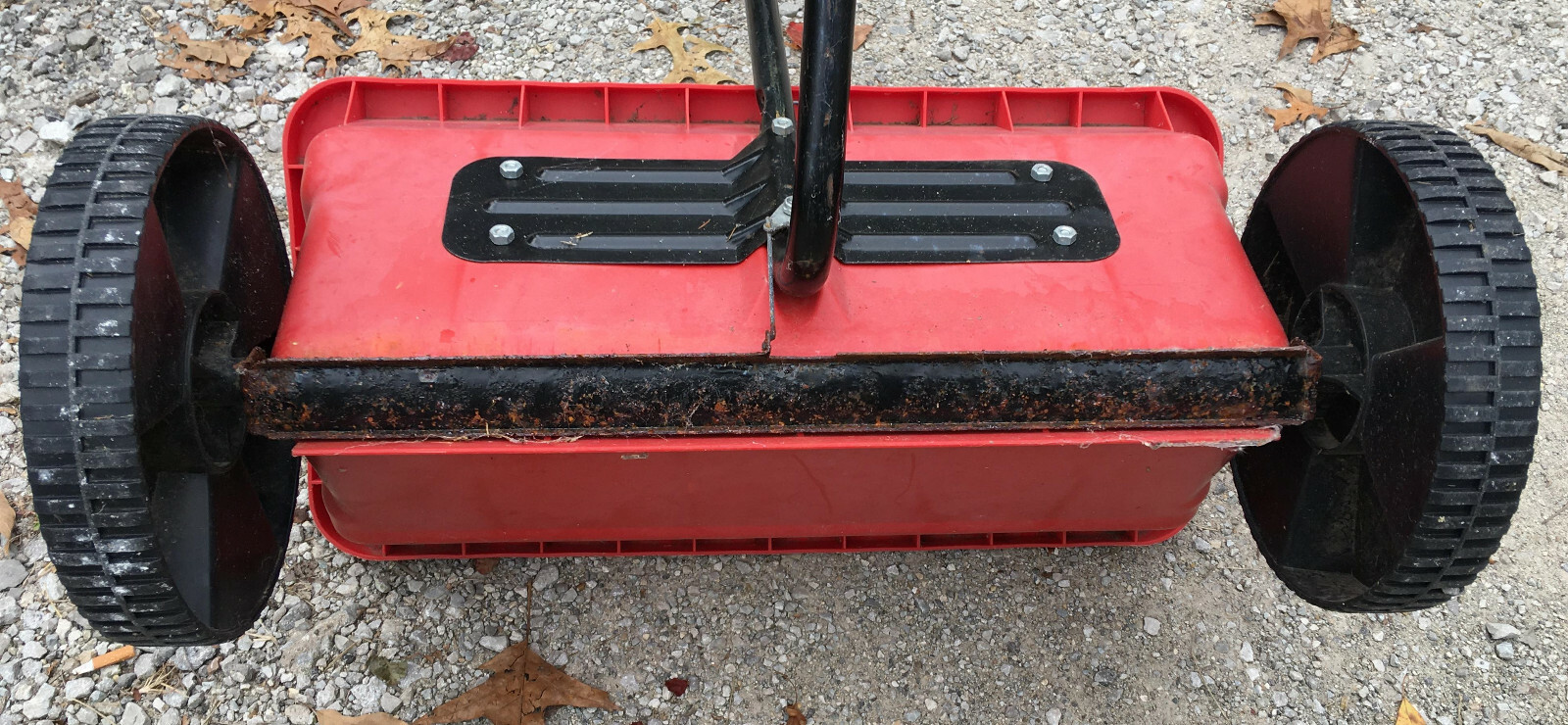 Cyclone True Temper Drop Spreader seeder lawn grass fertilizer LOCAL PICKUP ONLY