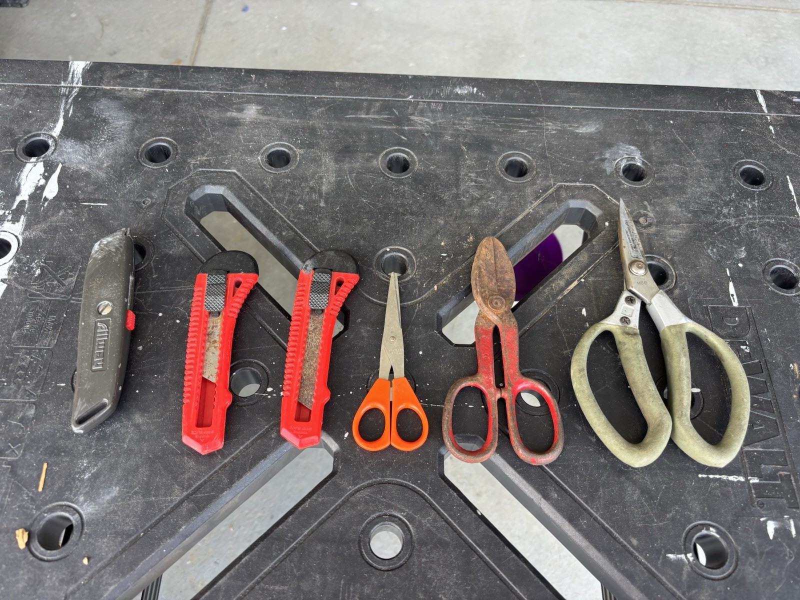 Asst Of Random Cutting Tools-6 PCs