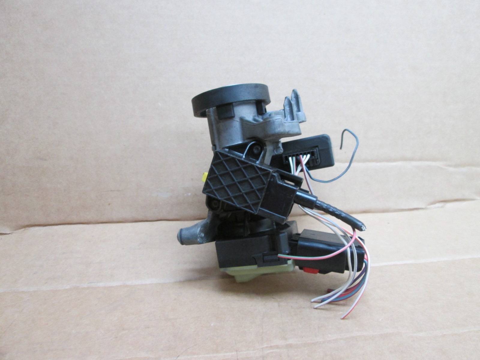05 06 07 Jeep Commander Ignition Switch Module Receiver Node NO KEY 05026185