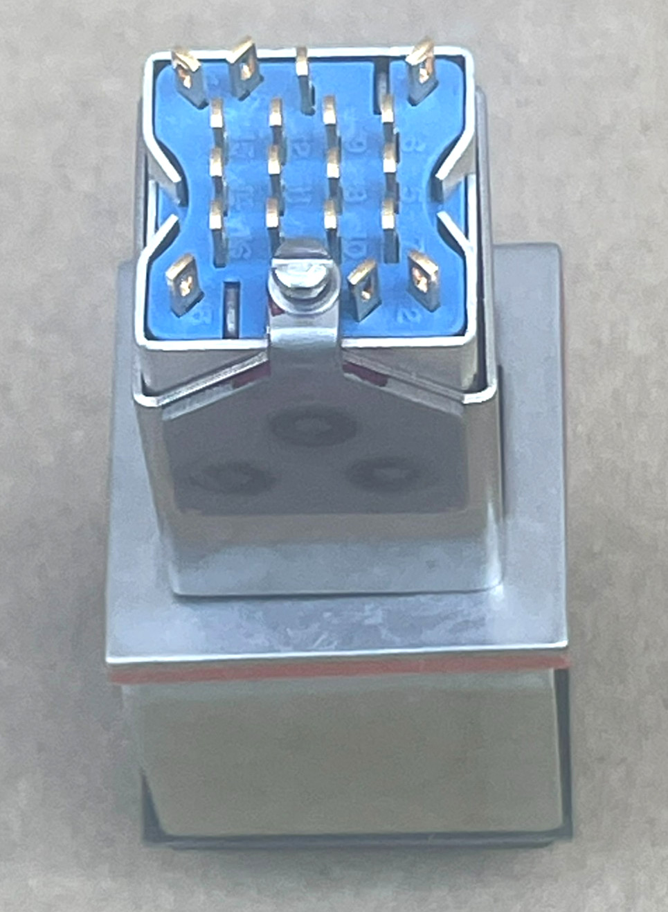 Staco Switch R59 / 0004-02, Pushbutton Switch