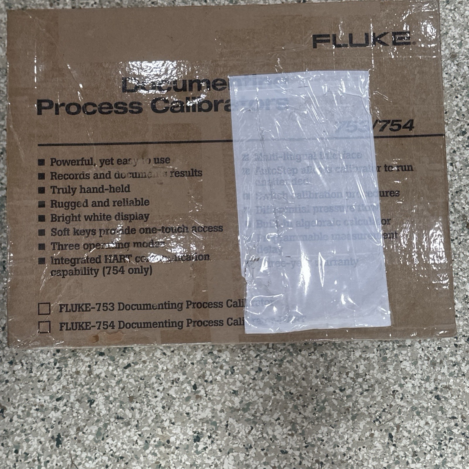 NEW Fluke 754/750SW BU Documenting Process Calibrator and DPC/TRACK2 Software