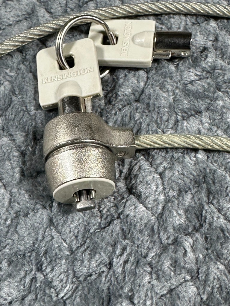 Kensington Laptop Computer Security Cable Lock with Keys