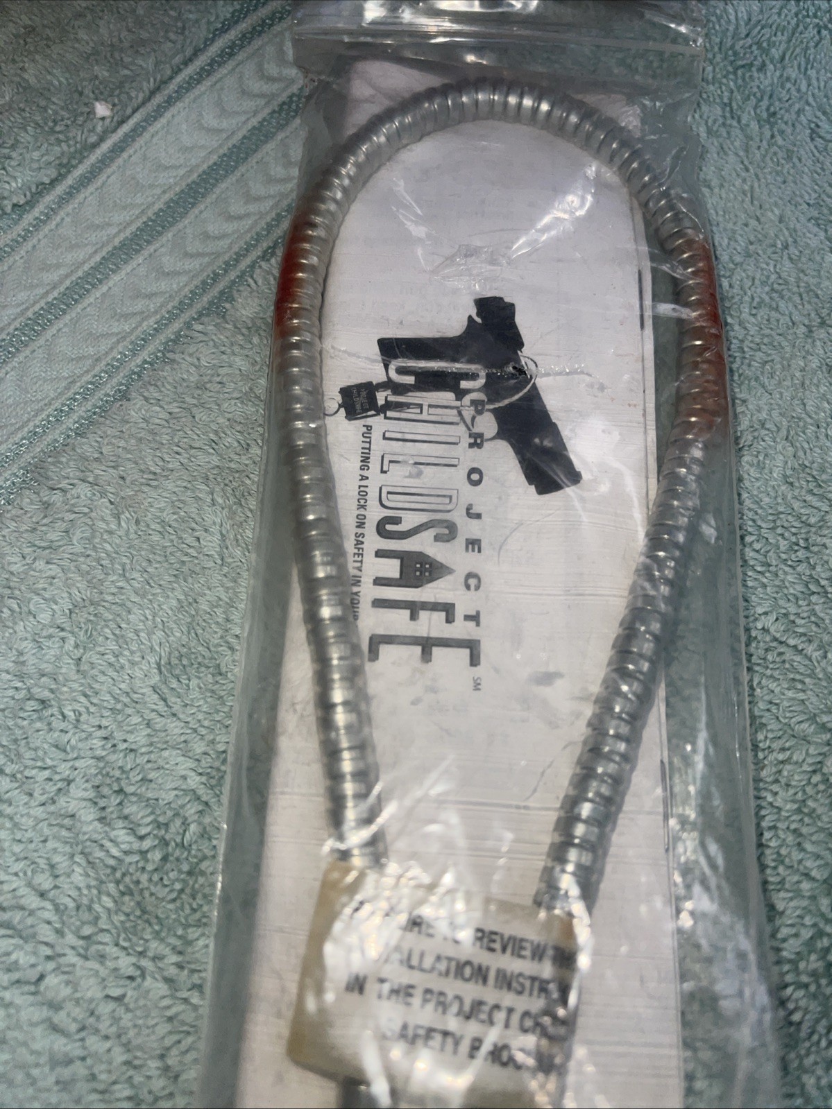 Project Child safe Gun Lock w/2 Keys and Instructions