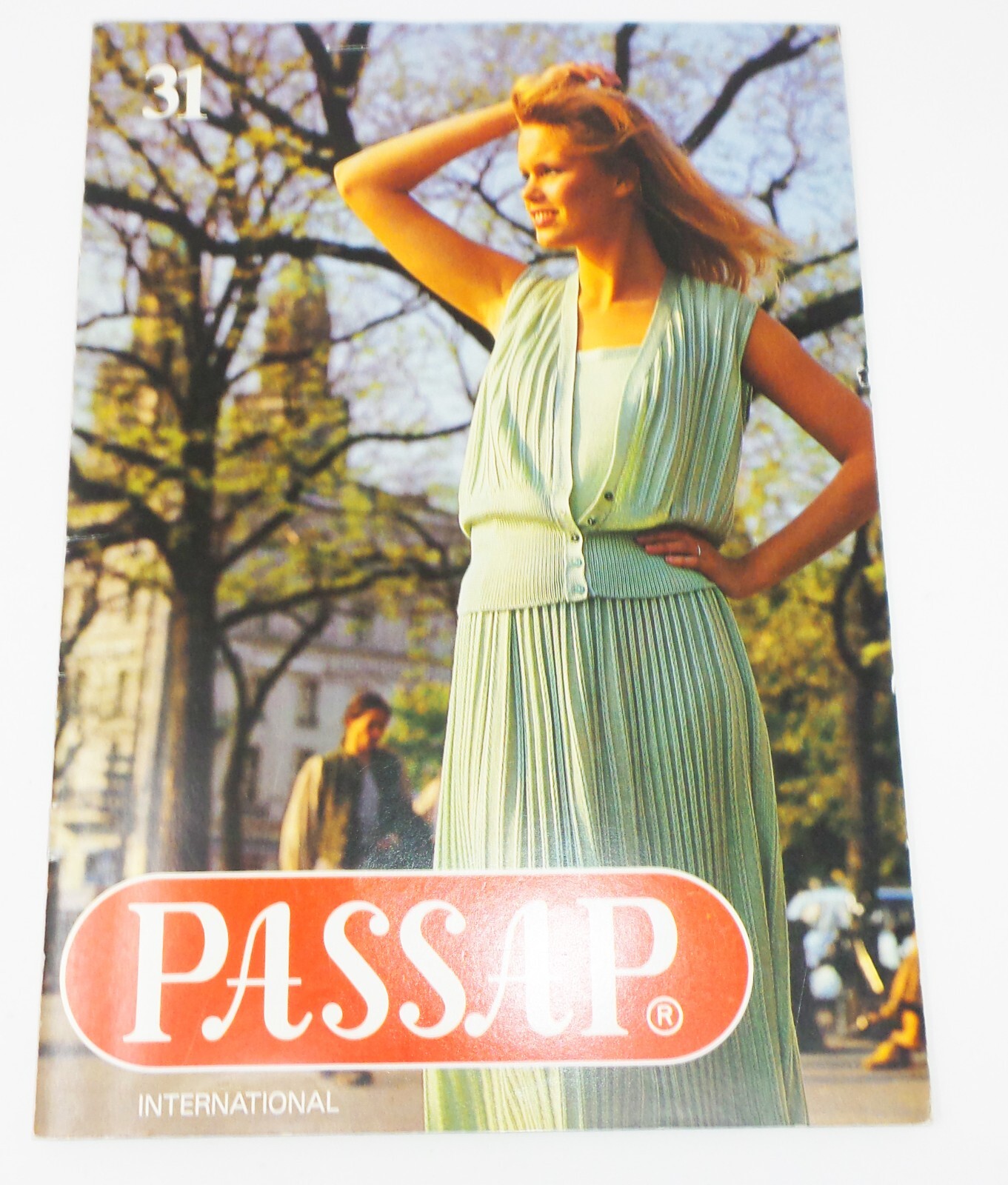 Vintage Passap International Magazine #31 - w/ Description Book!