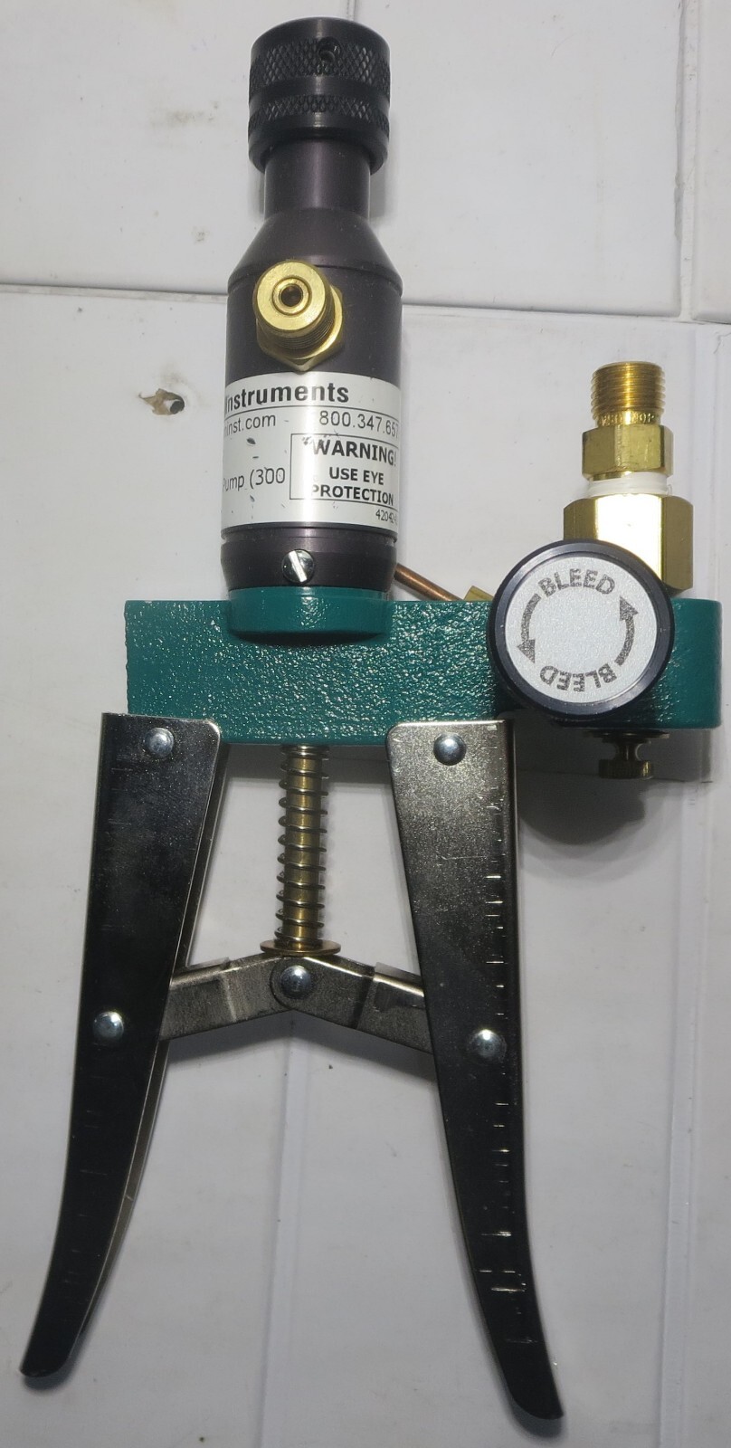 Ralston, Pneumatic Pressure Calibration Pump , APGV 300 psi
