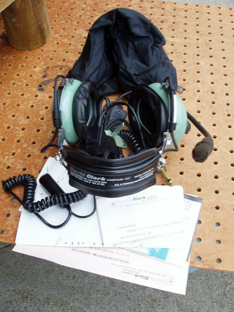 DAVID CLARK H10-20 AVIATION PILOT HEADSET MICROPHONE NEVER USED + ISSUE