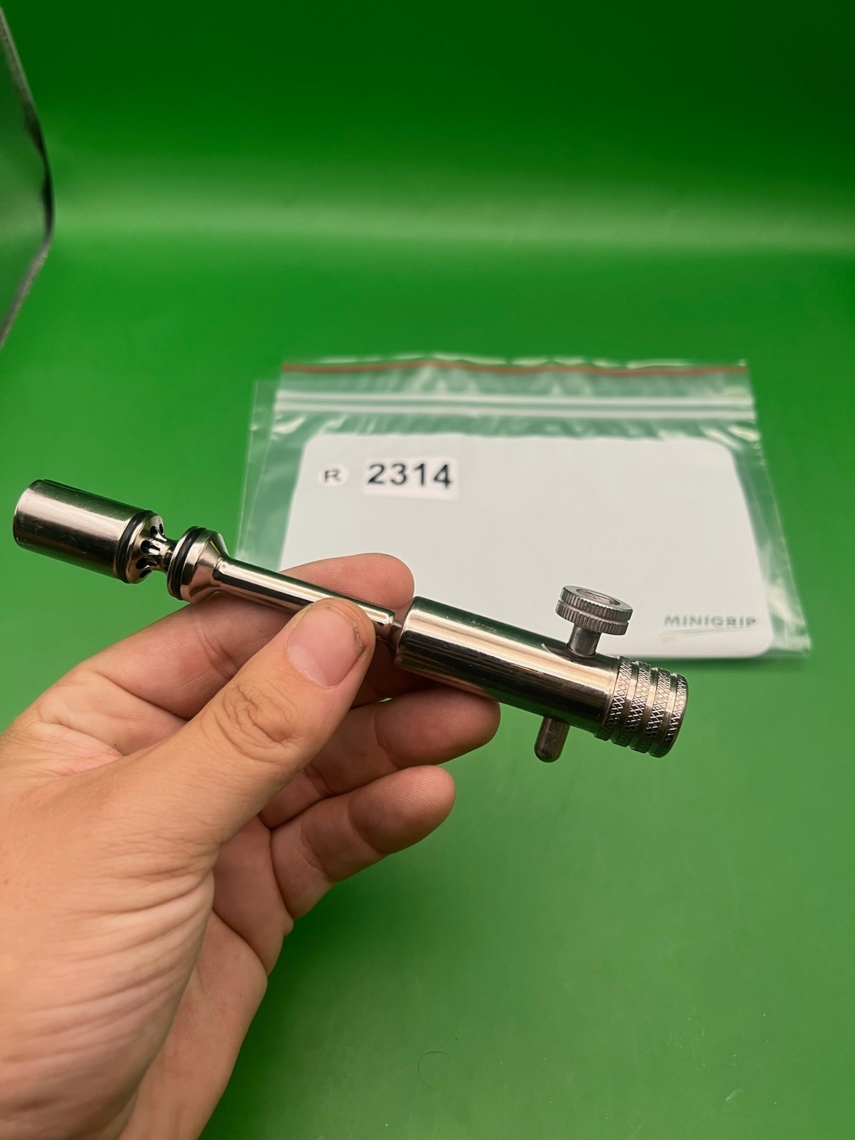 Autococker Bolt