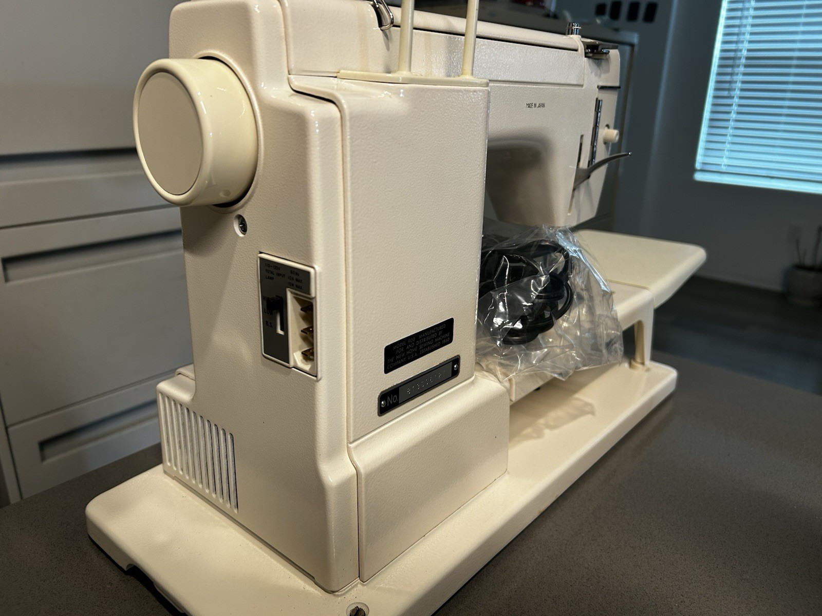 Vintage - New Home Sewing Machine - Model 900