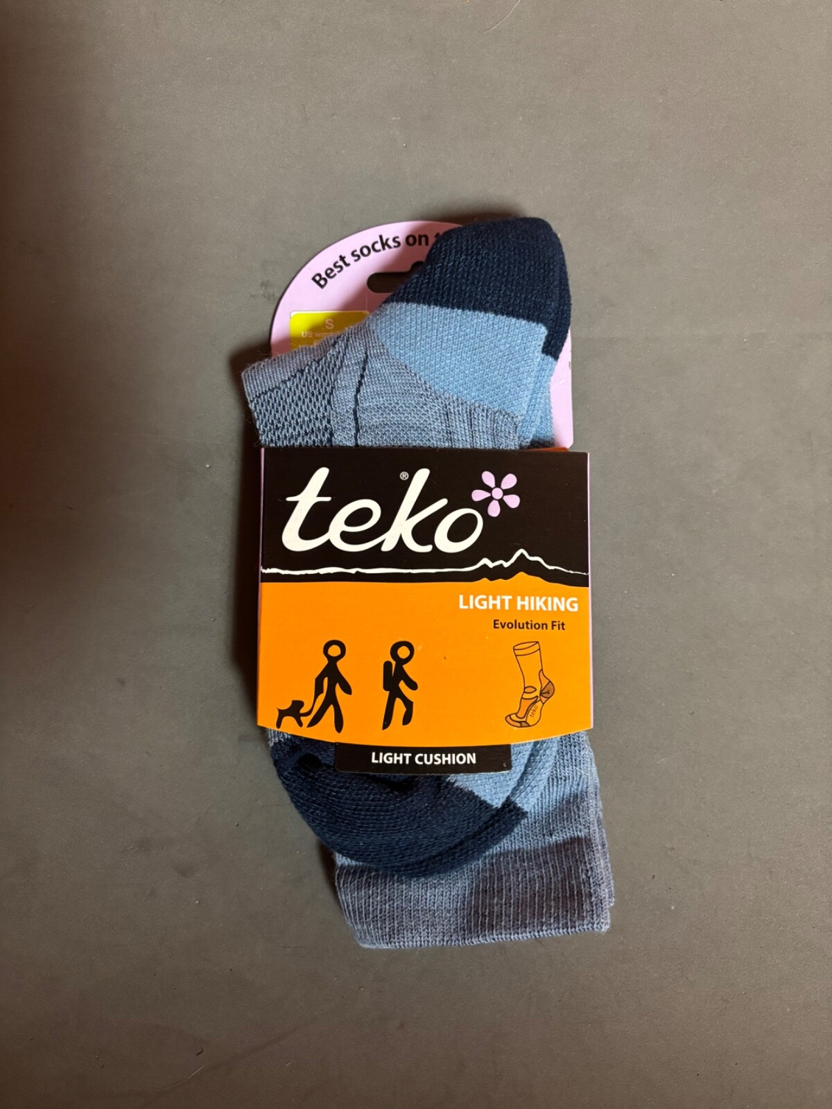 women's hiking light blue light cush w/wrap system 62%merino. Size small.