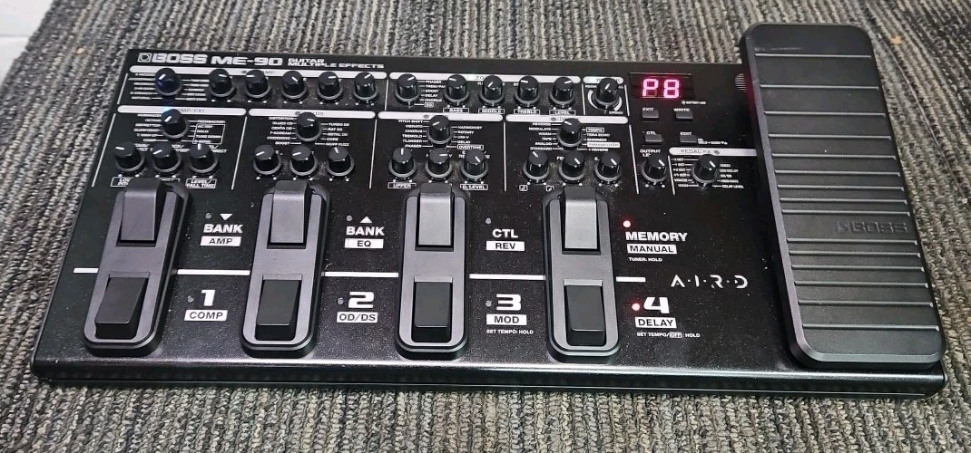 Boss ME-90 Guitar Multiple Effects Pedal - Black