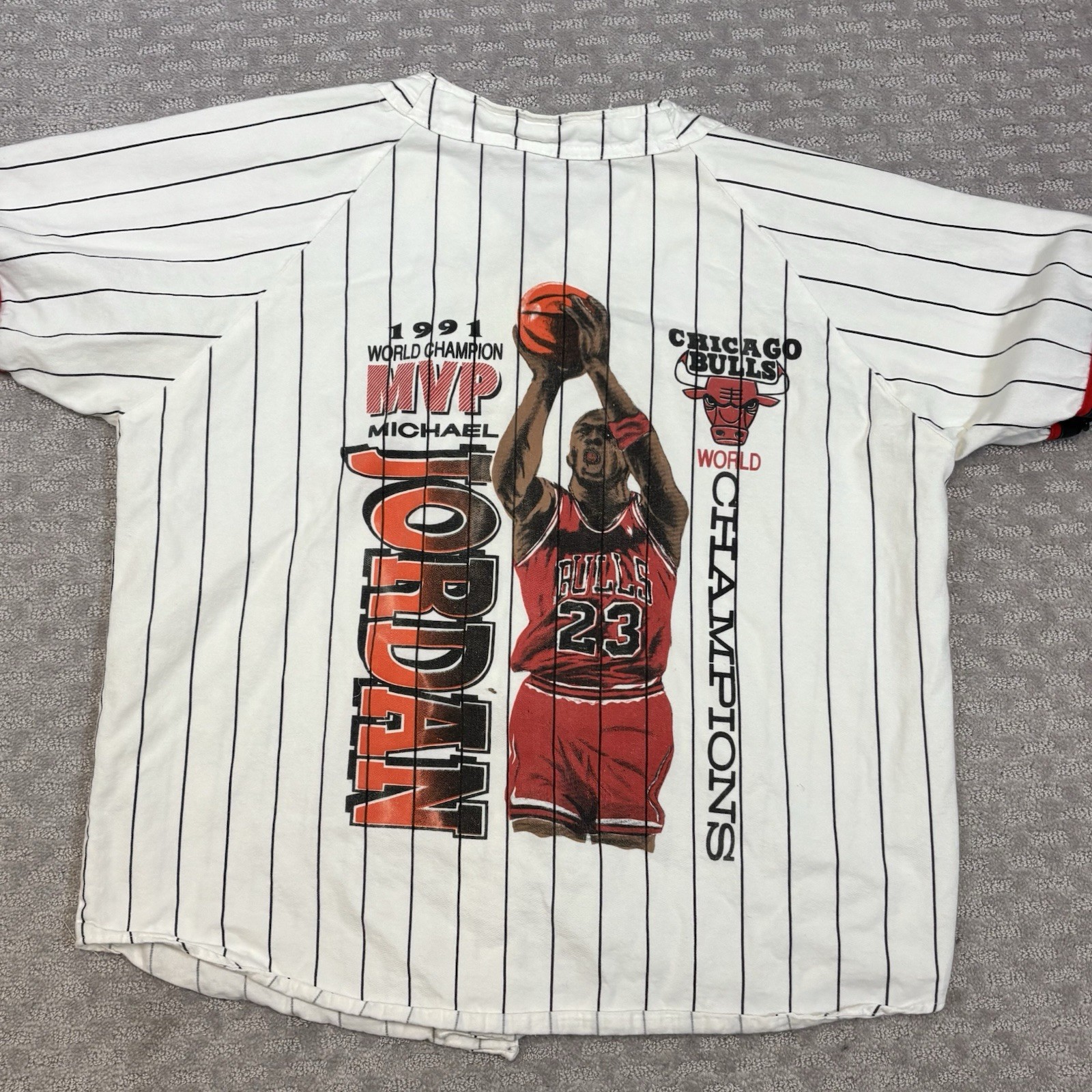 Men’s VTG 90’s Jordan Chicago Bulls Pin Stripe NBA Button Up Shirt Boot Sz S/M