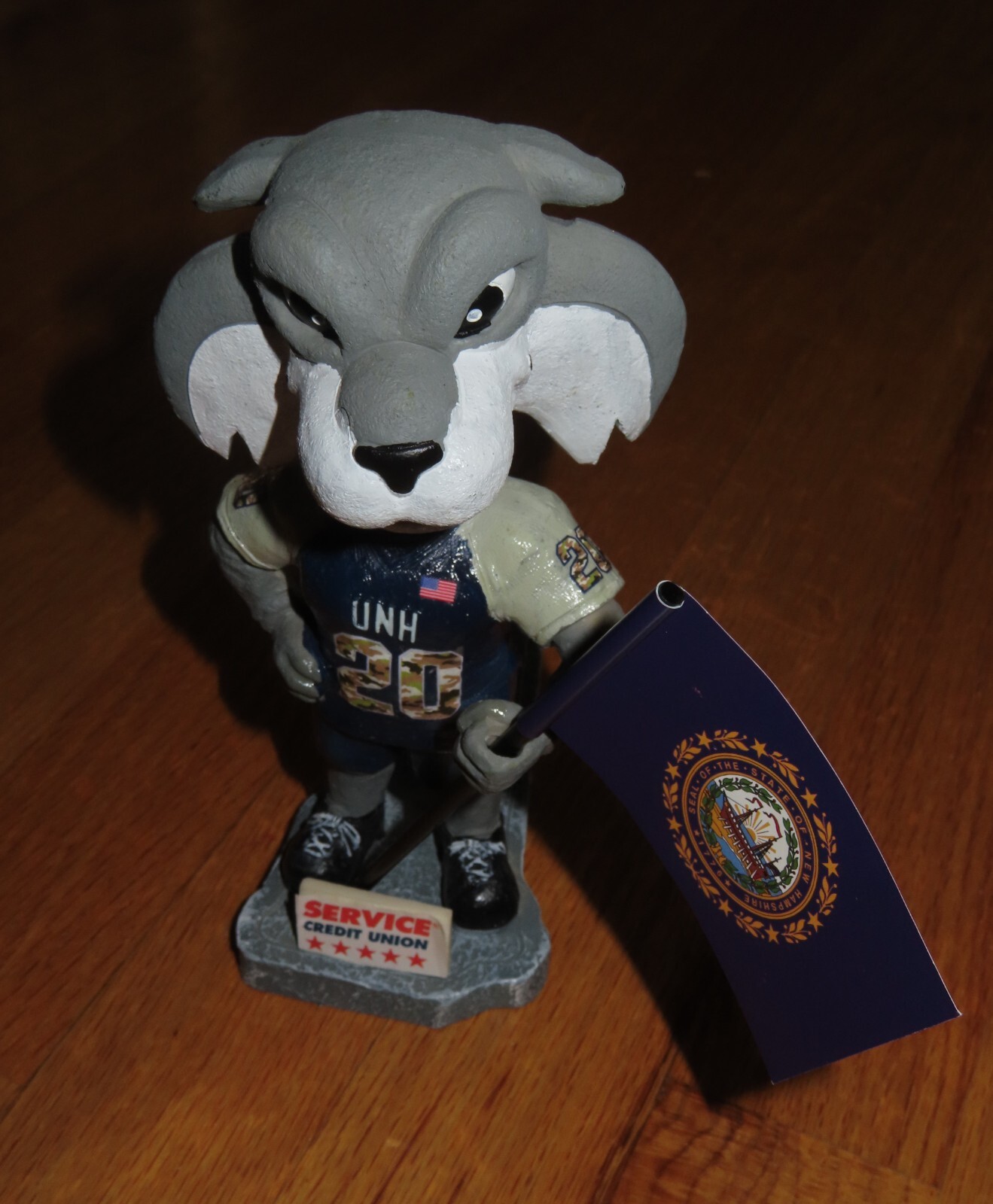UNIVERSITY OF NEW HAMPSHIRE WILDCATS (UNH) Mascot GNARLZ No 20 Bobble Head SGA
