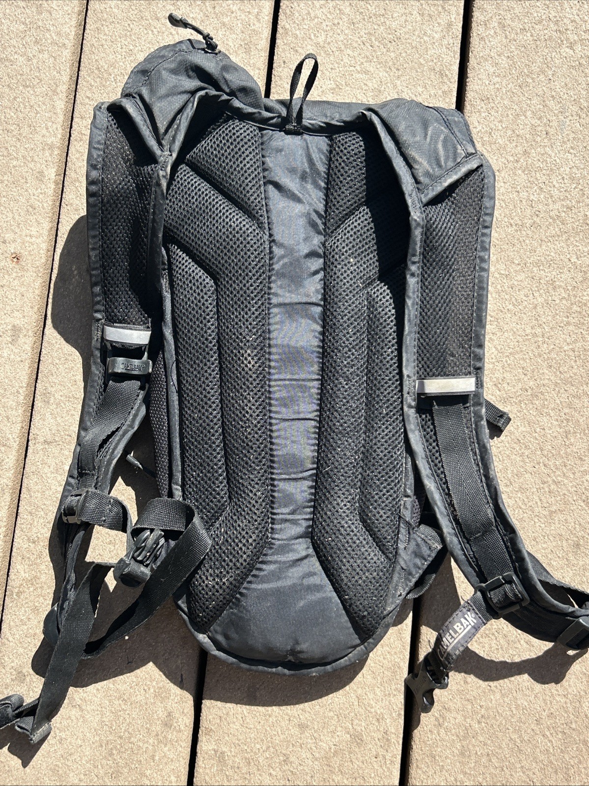 Camelbak Rogue Hydration Back Pack 2.5L 85 OZ Black Adjustable Straps No Bladder