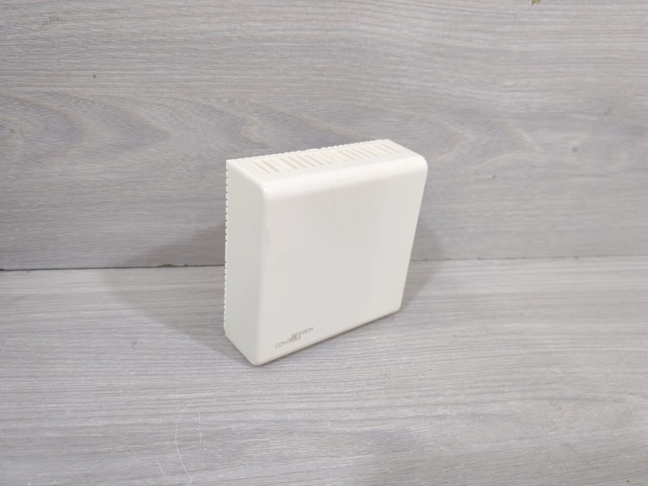 Johnson Controls A99RY-1C Temperature Sensor