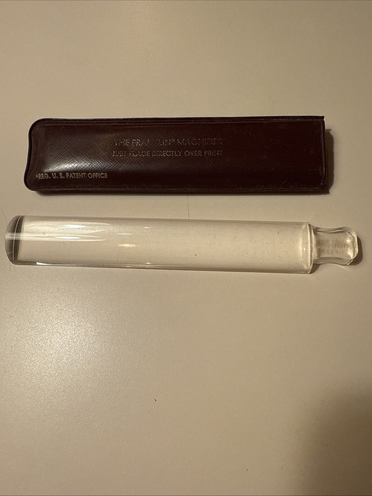THE FRANKLIN MAGNIFIER IN POUCH