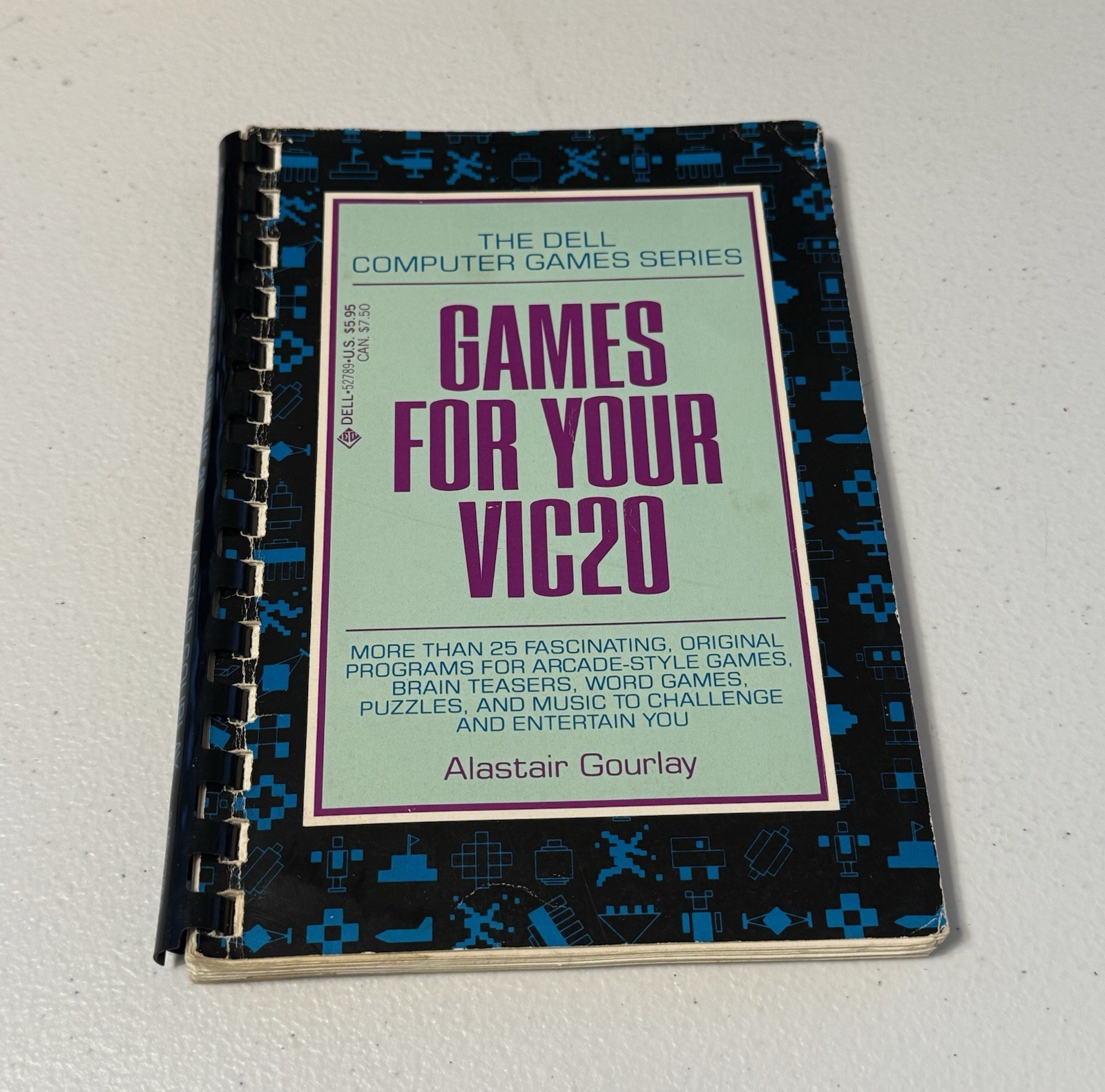 1983 THE DELL COMPUTER GAMES GUIDE BOOK FOR YOUR VIC 20 - BOX GW