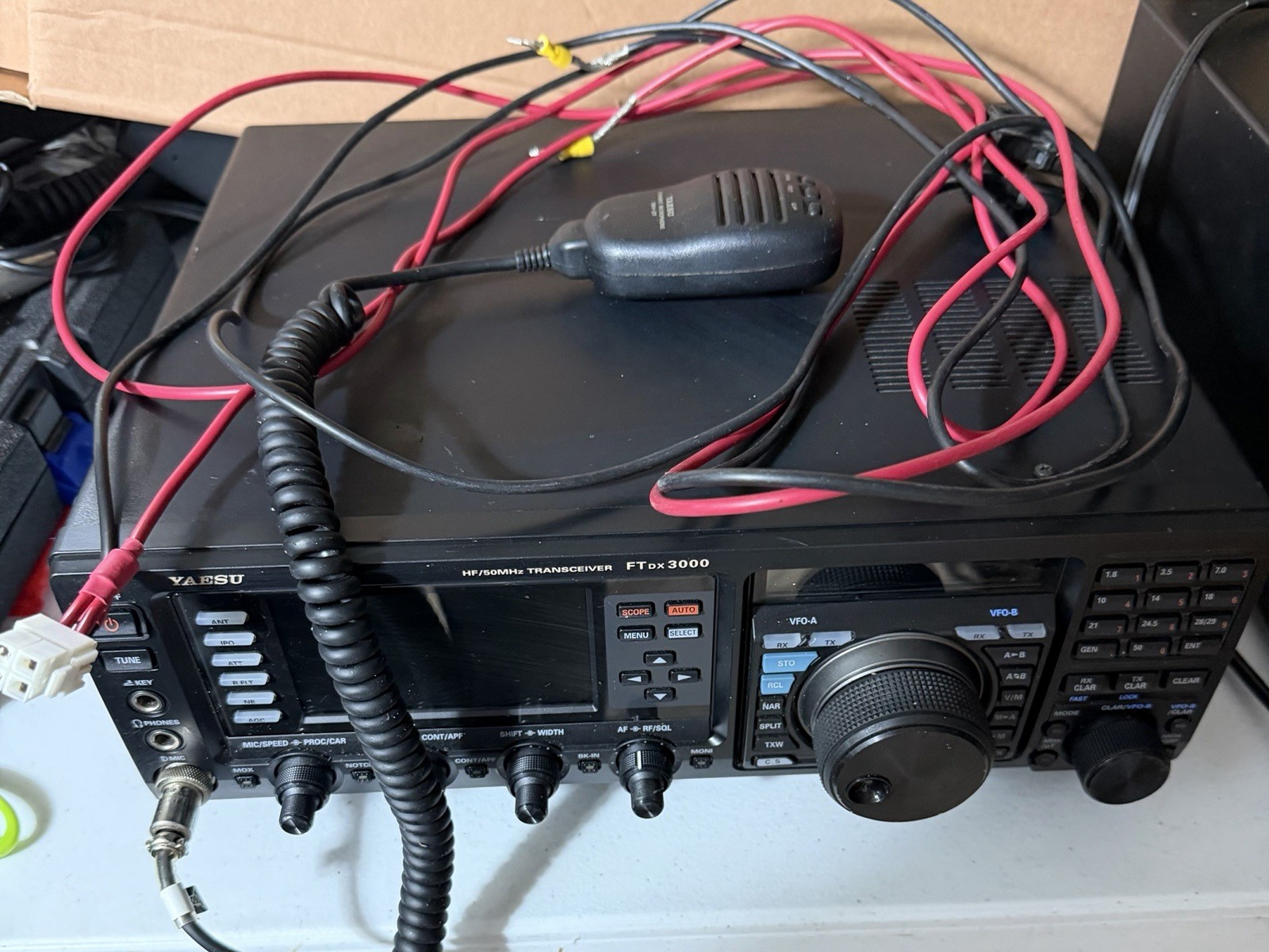 Yaesu Ft DX 3000 FTDX3000 HF/50 MHz Radio