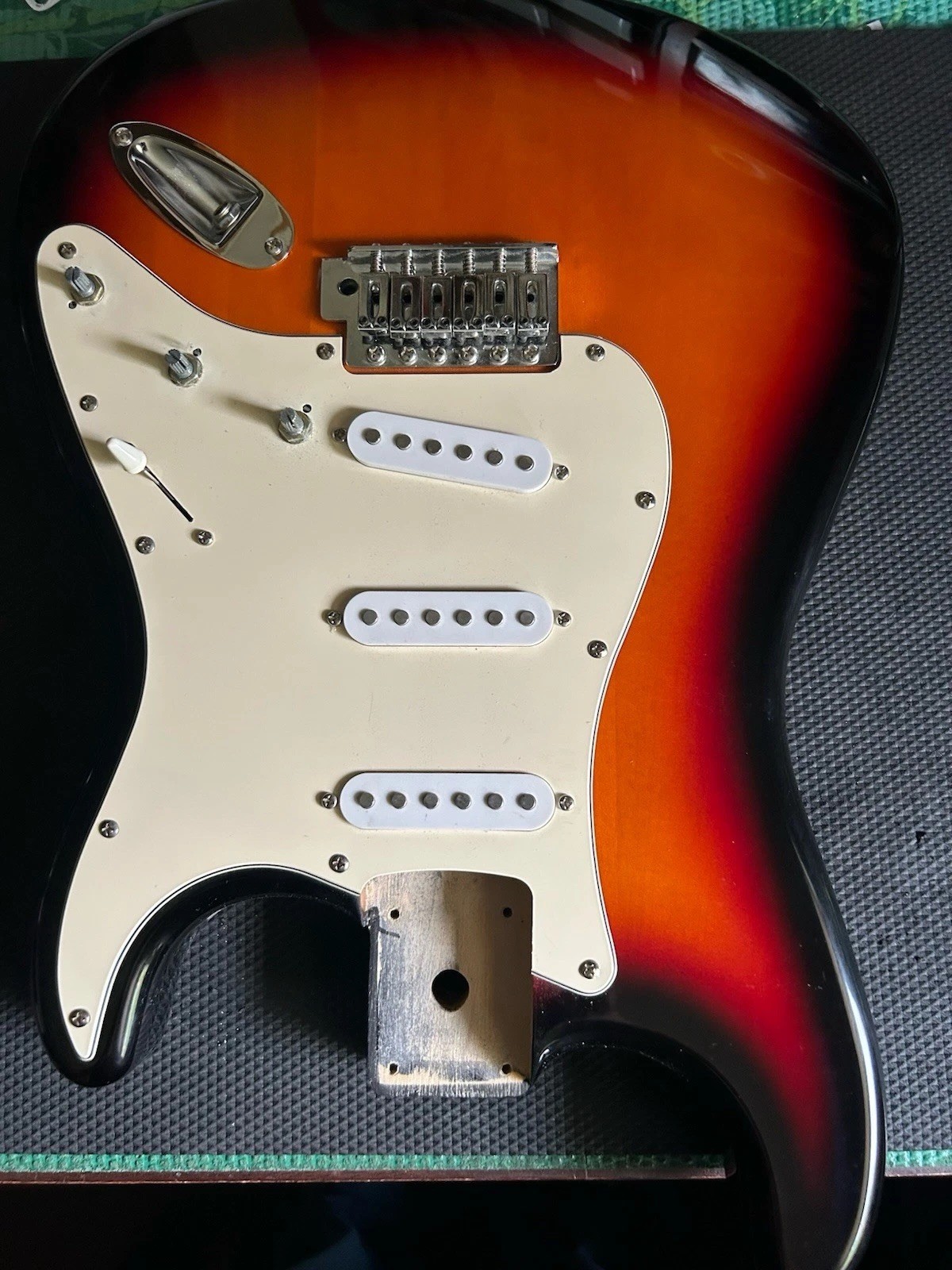 Fender Squier SE Stratocaster Loaded Guitar Body MINT