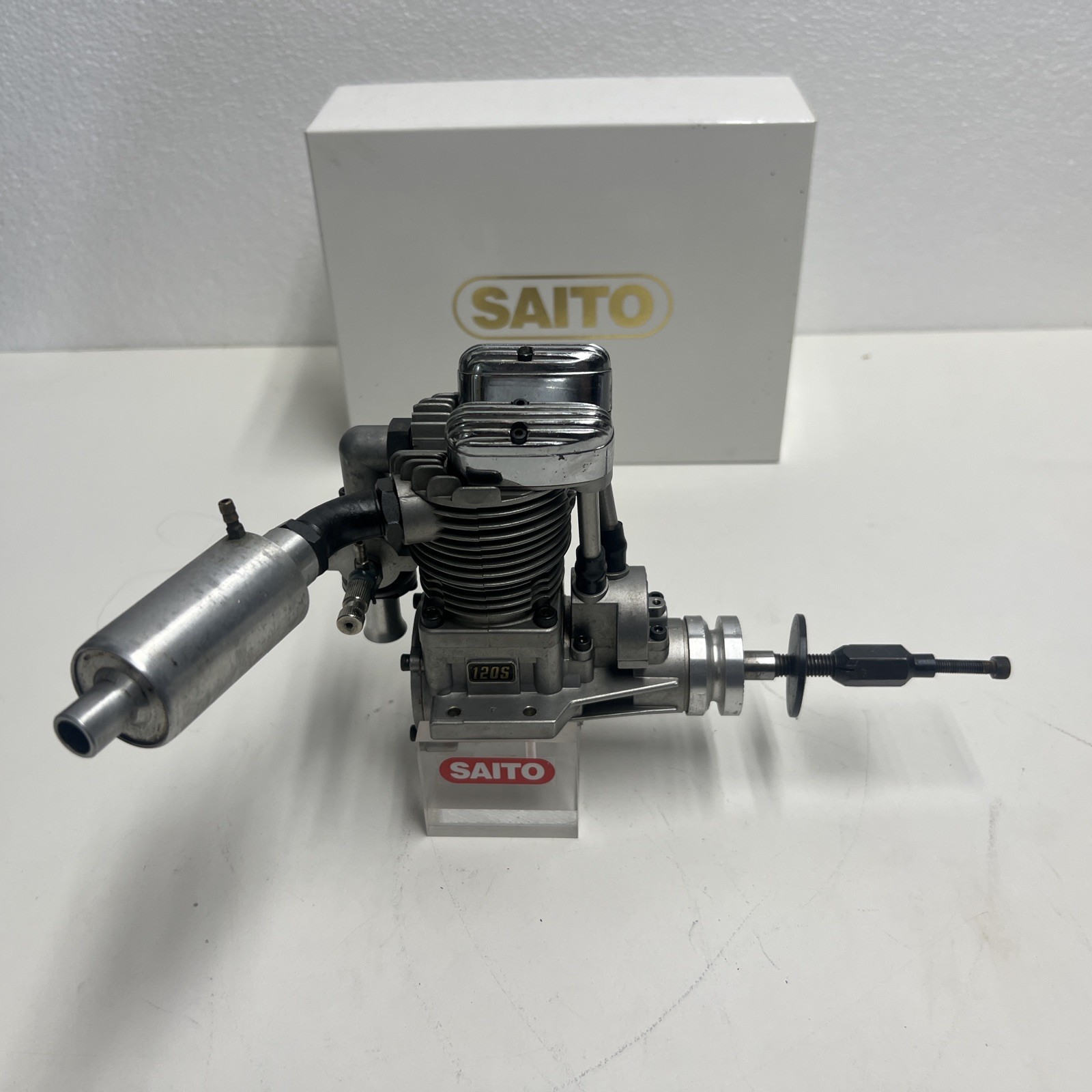 Saito FA-120S 4 Stroke RC Engine With Adapter