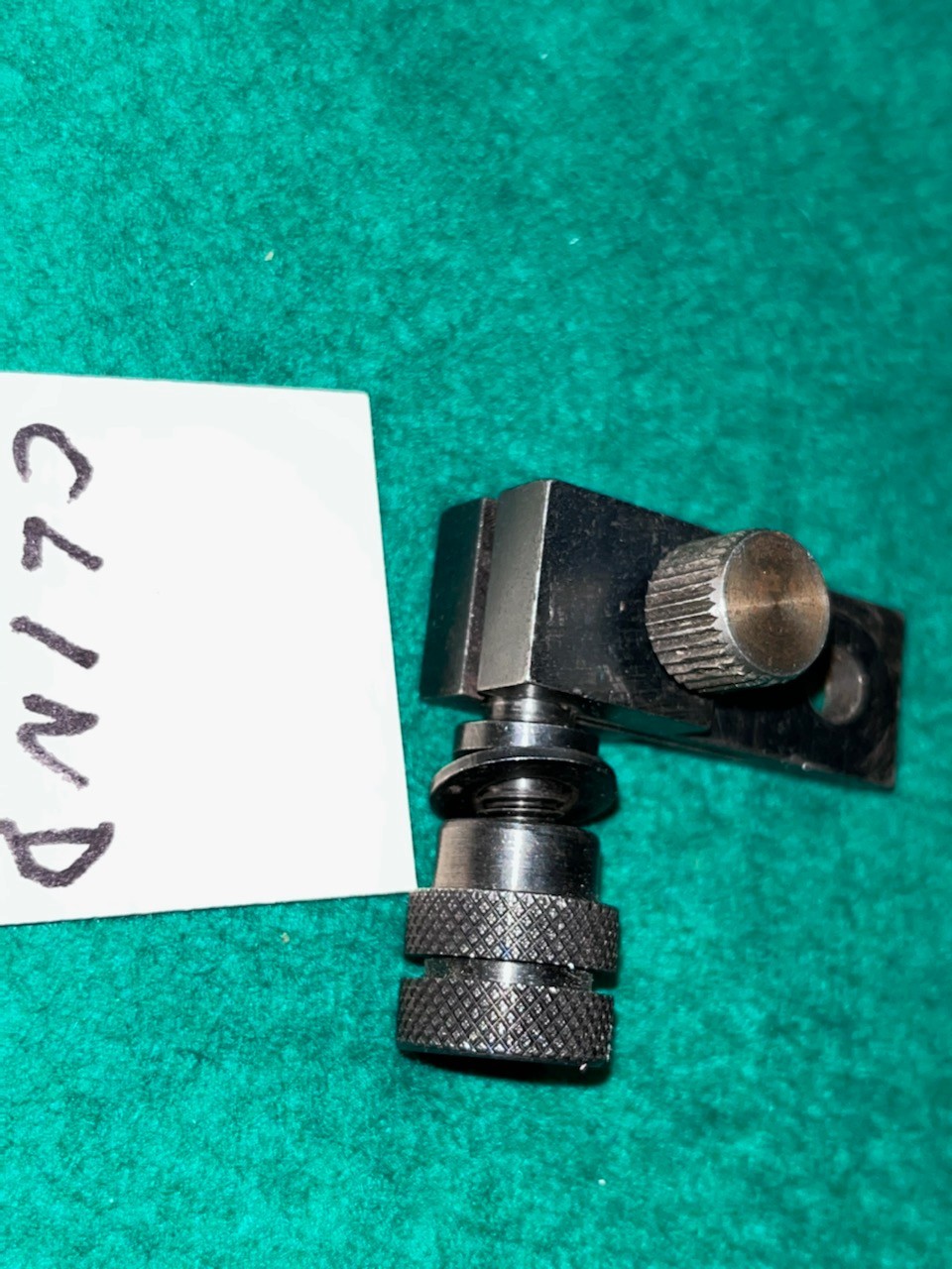 INDICATOR CLAMP