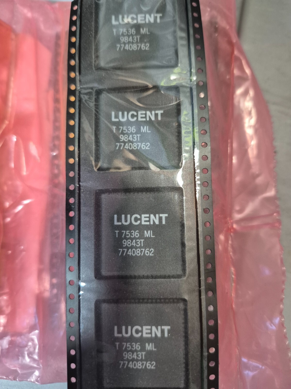 LUCENT-T7536ML - IC