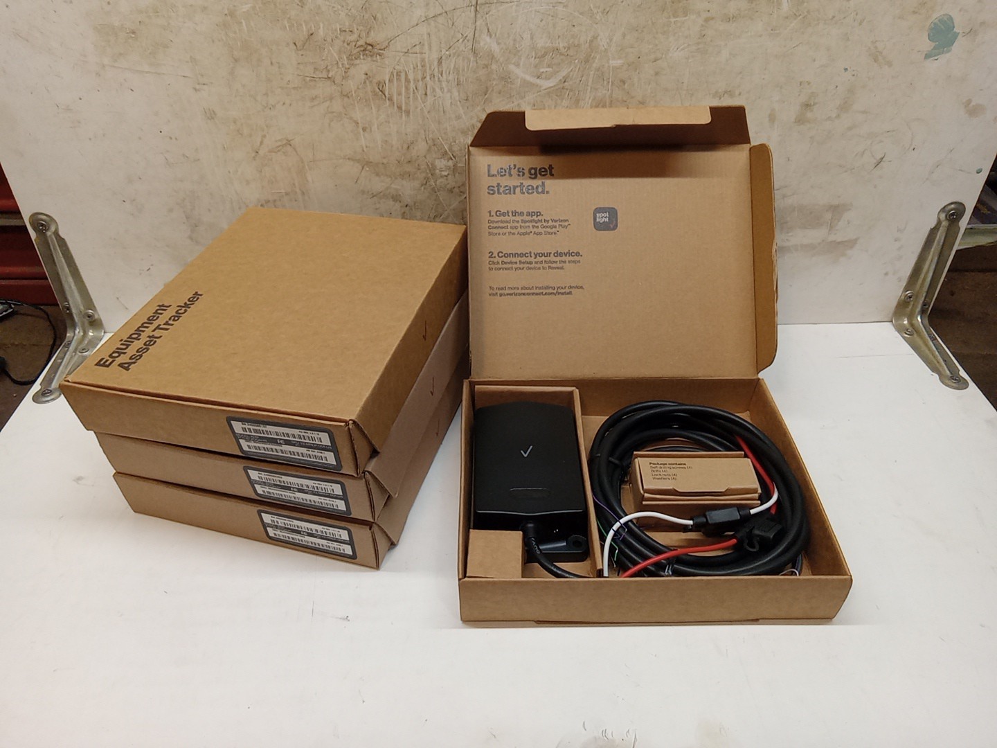 Verizon AI-111  Equipment Asset Tracker SKU: VZ-MRDP-001-US Lot Of 4