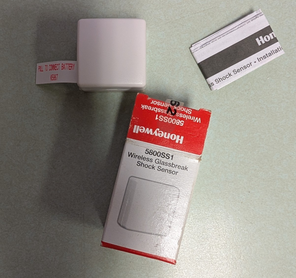 Honeywell 5800SS1 Wireless Glassbreak Shock Sensor White with adhesive