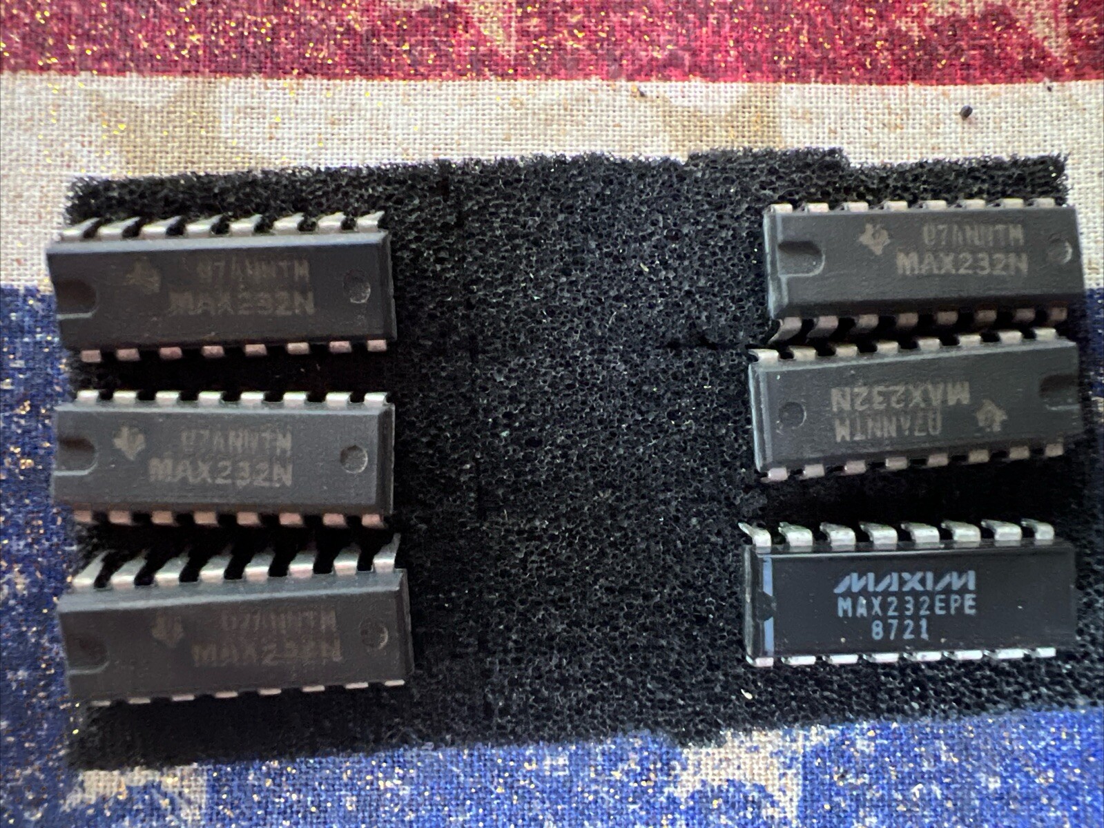 **  QUANTITY 1  **  TEXAS INSTRUMENTS  MAX232N