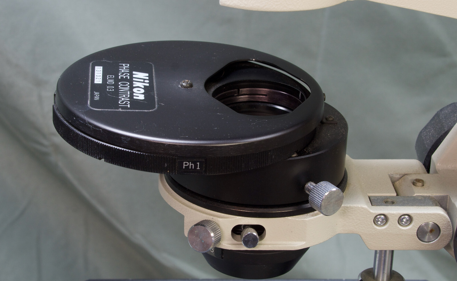 Nikon Diaphot Microscope (R15)