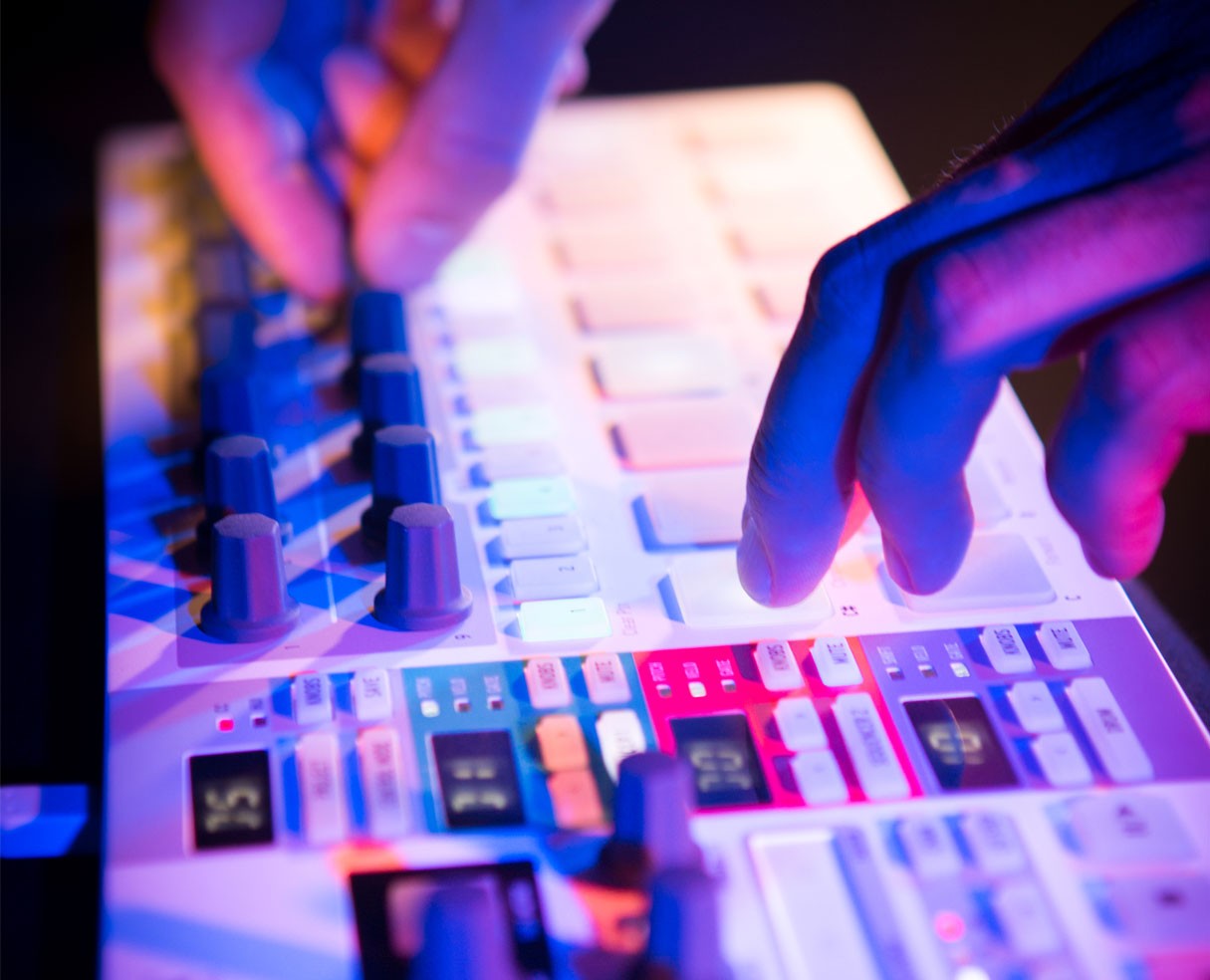 Arturia BeatStep Pro Drum Machine Step Sequencer