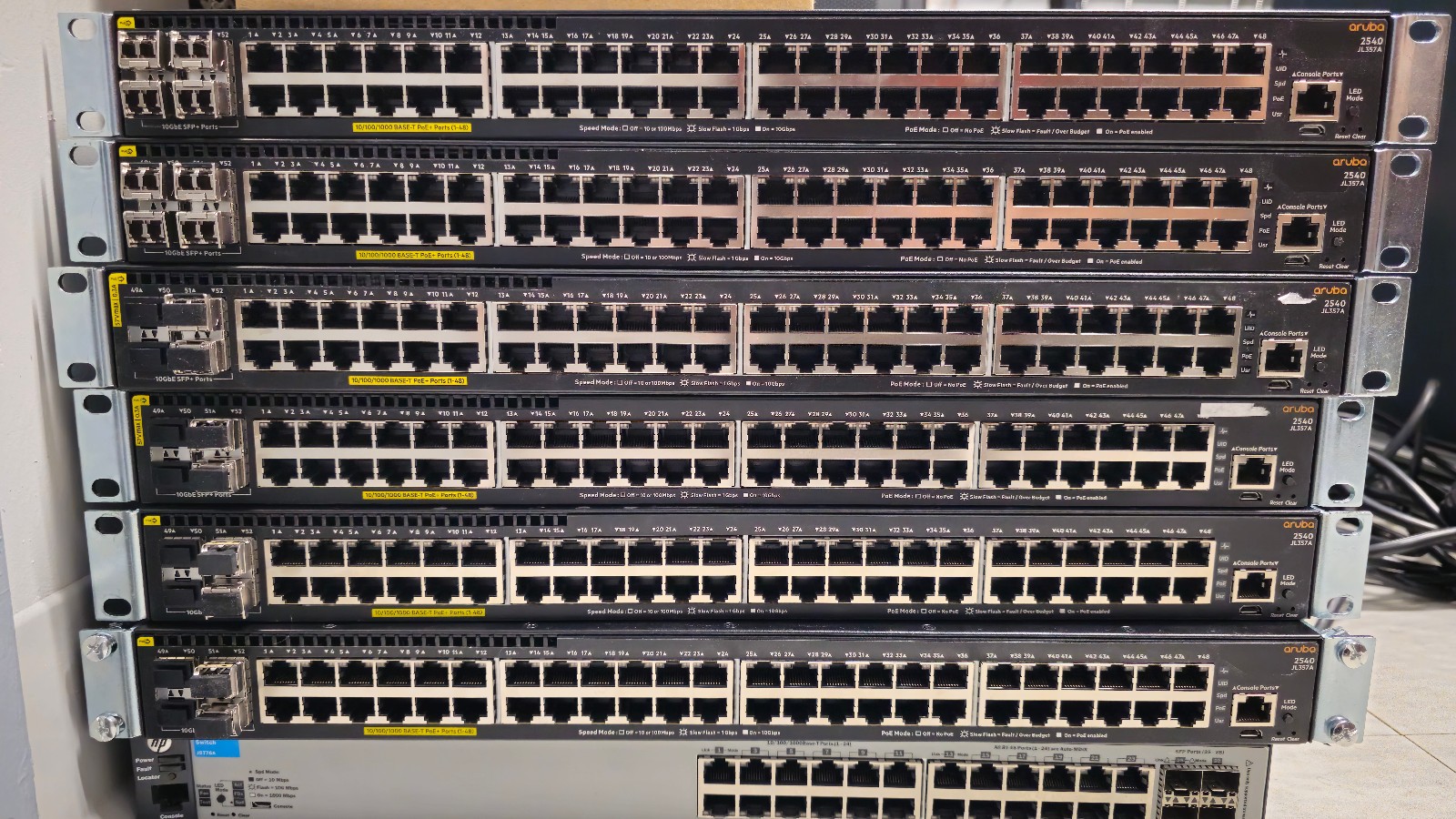 HP Aruba 2540 48G PoE+ 4SFP+ Switch (JL357A)