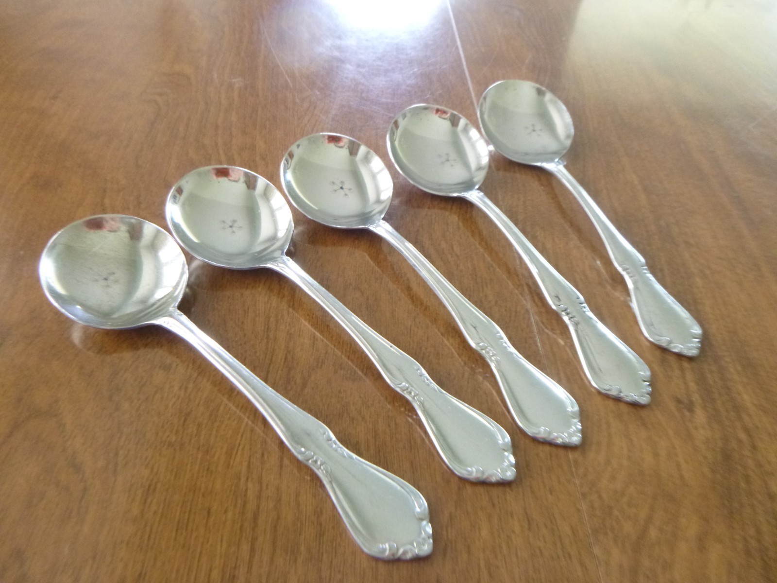 Oneidacraft Deluxe Stainless CHATELAINE Round Bowl Soup/ Gumbo Spoons, Set of 5