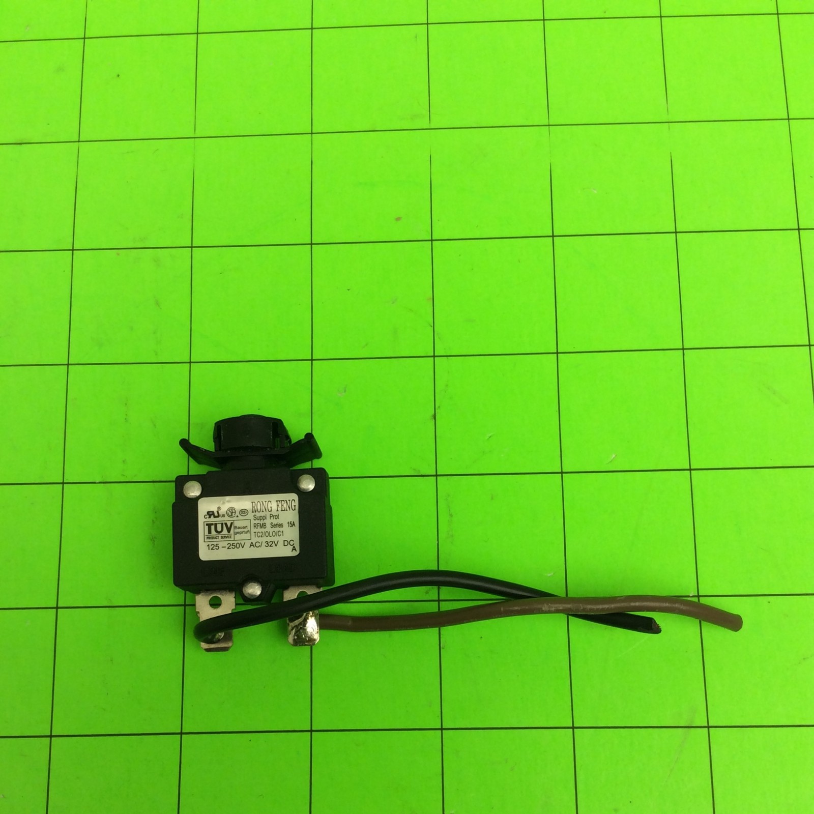 Apc BR800BLK UPS Battery Backup 15A Breaker