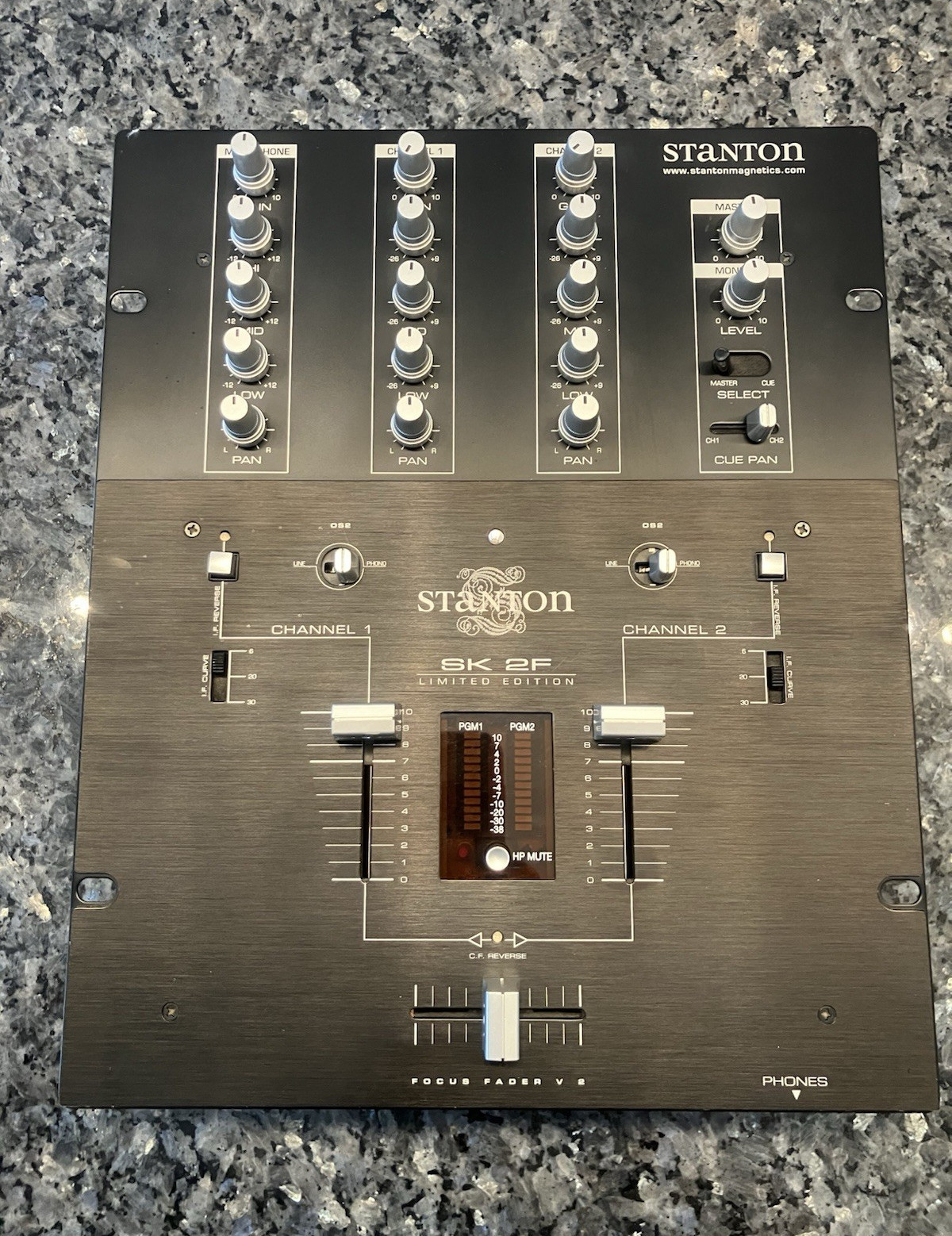 Stanton SK 2F DJ Mixer Black Replaceable Crossfader Cue Pan HP Mute EQ