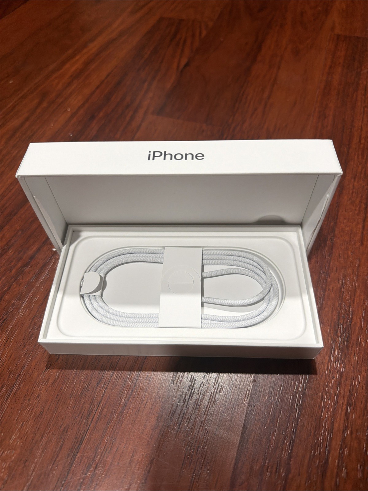 Original Apple Iphone 16e Black 128gb Box + Cable ONLY