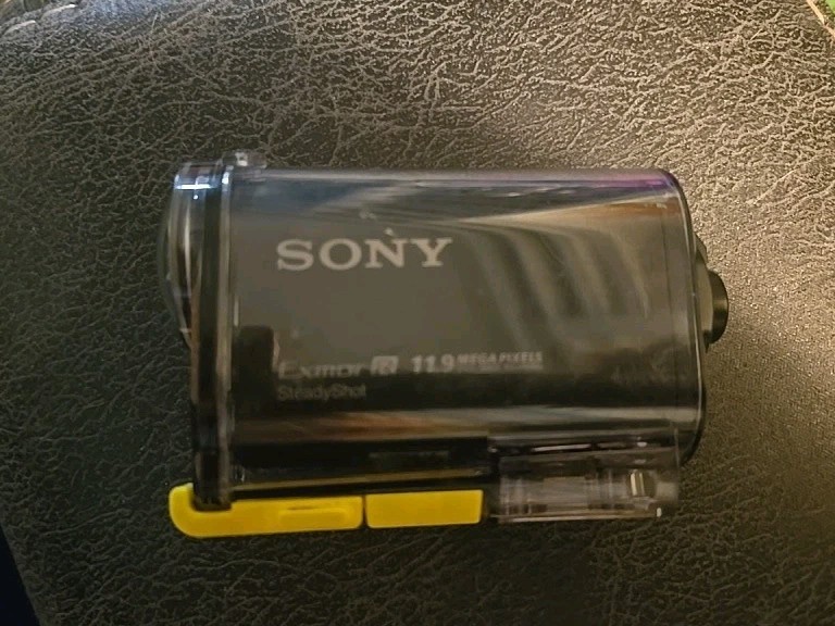Sony HDR-AS30V SteadyShot  Action Camcorder 1080P, A3