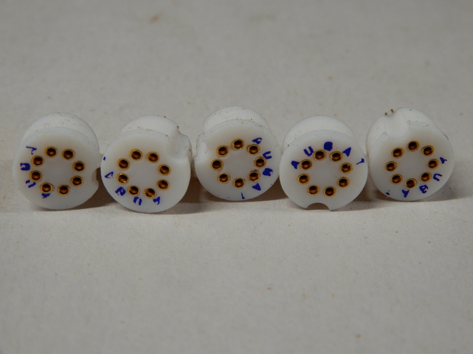 Augat 8 Pin Transistor/Op Amp Sockets Teflon Gold Plated Solder Cups Qty 5 NOS